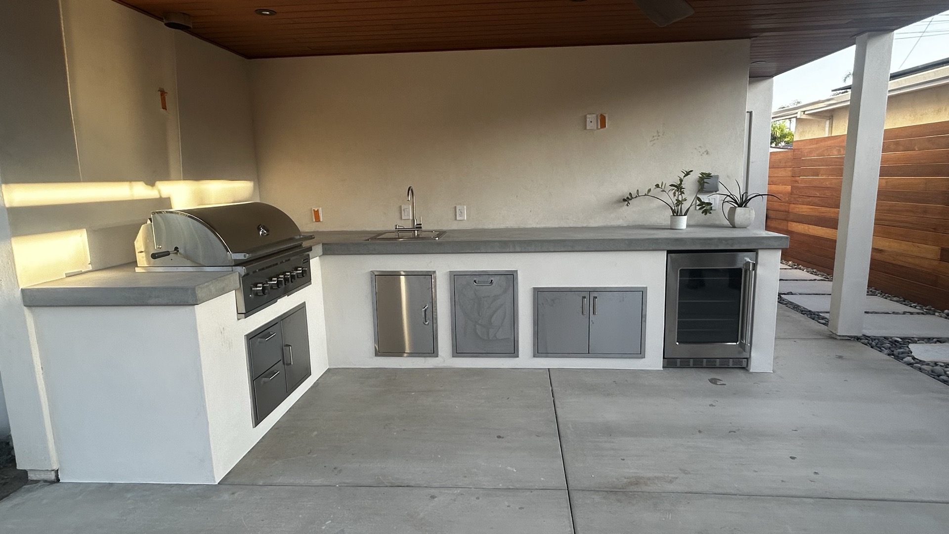 Outdoor kitchen with grill and sink San Diego