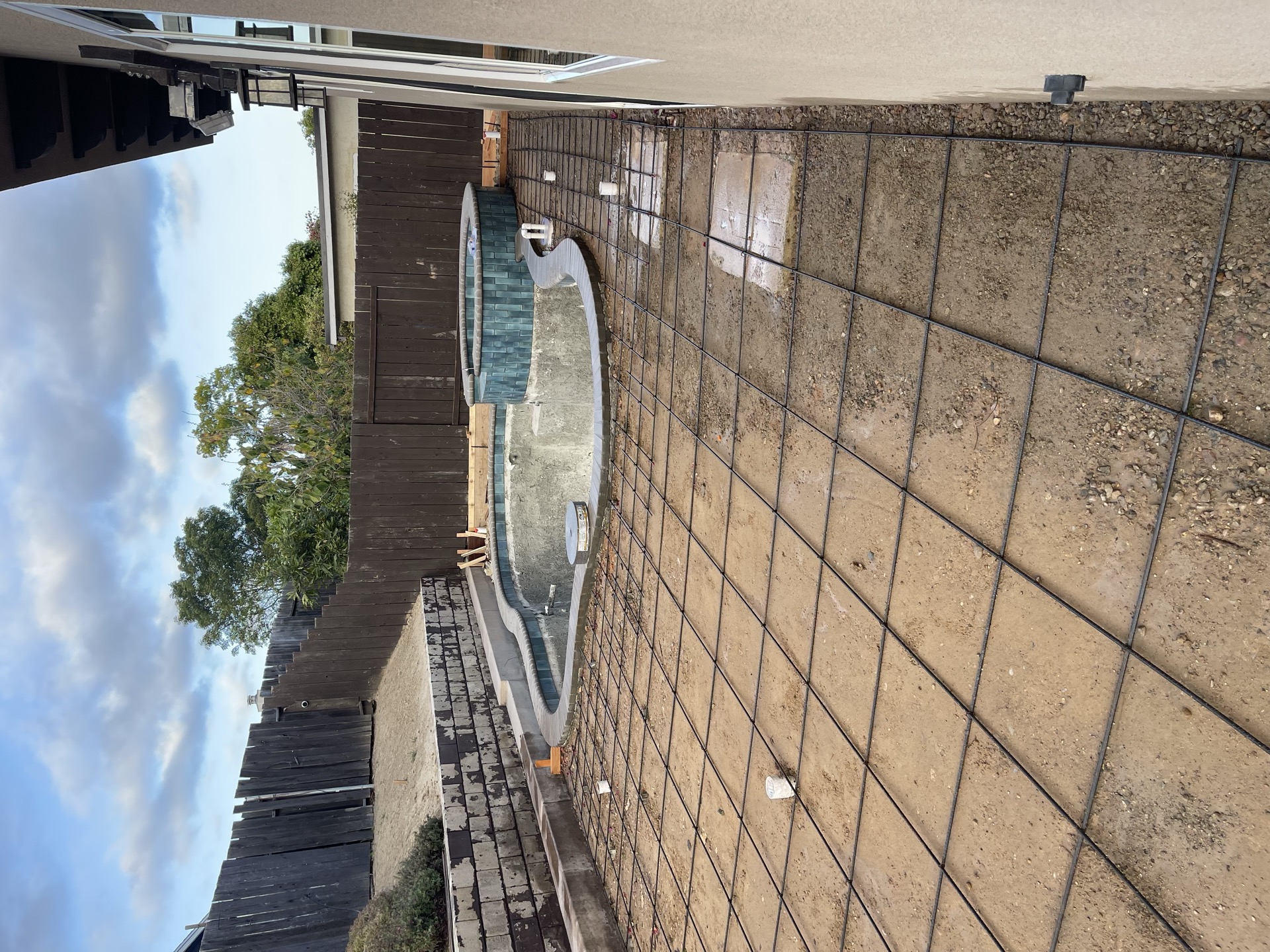 Retaining wall construction in San Diego